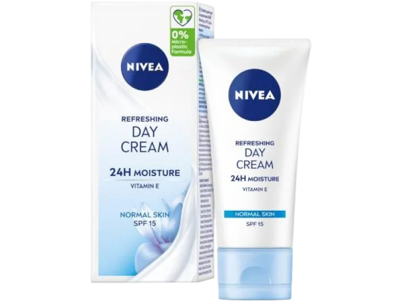 NIVEA Odświeżający Krem na dzień 24H Nawilżenia SPF 15, 50 ml